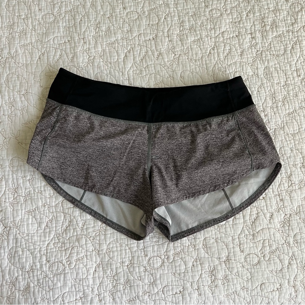 Lululemon Speed Shorts 2.5"